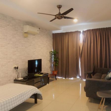 2 Bedrooms & 2 Bathrooms Near New Gurney Bay George Town Dış mekan fotoğraf